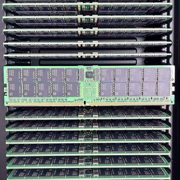 Quels sont les capacités et les types de mémoire pour serveurs les plus demandés ?